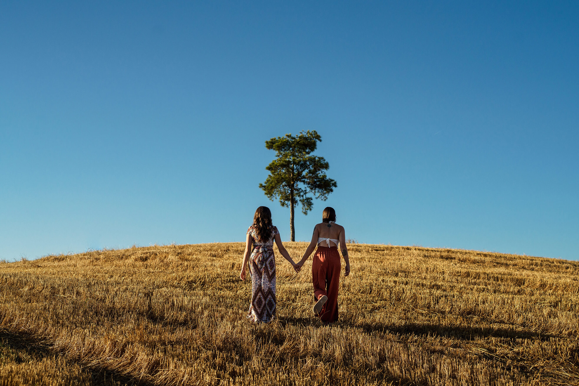 Preboda noies lgtbiq al camp