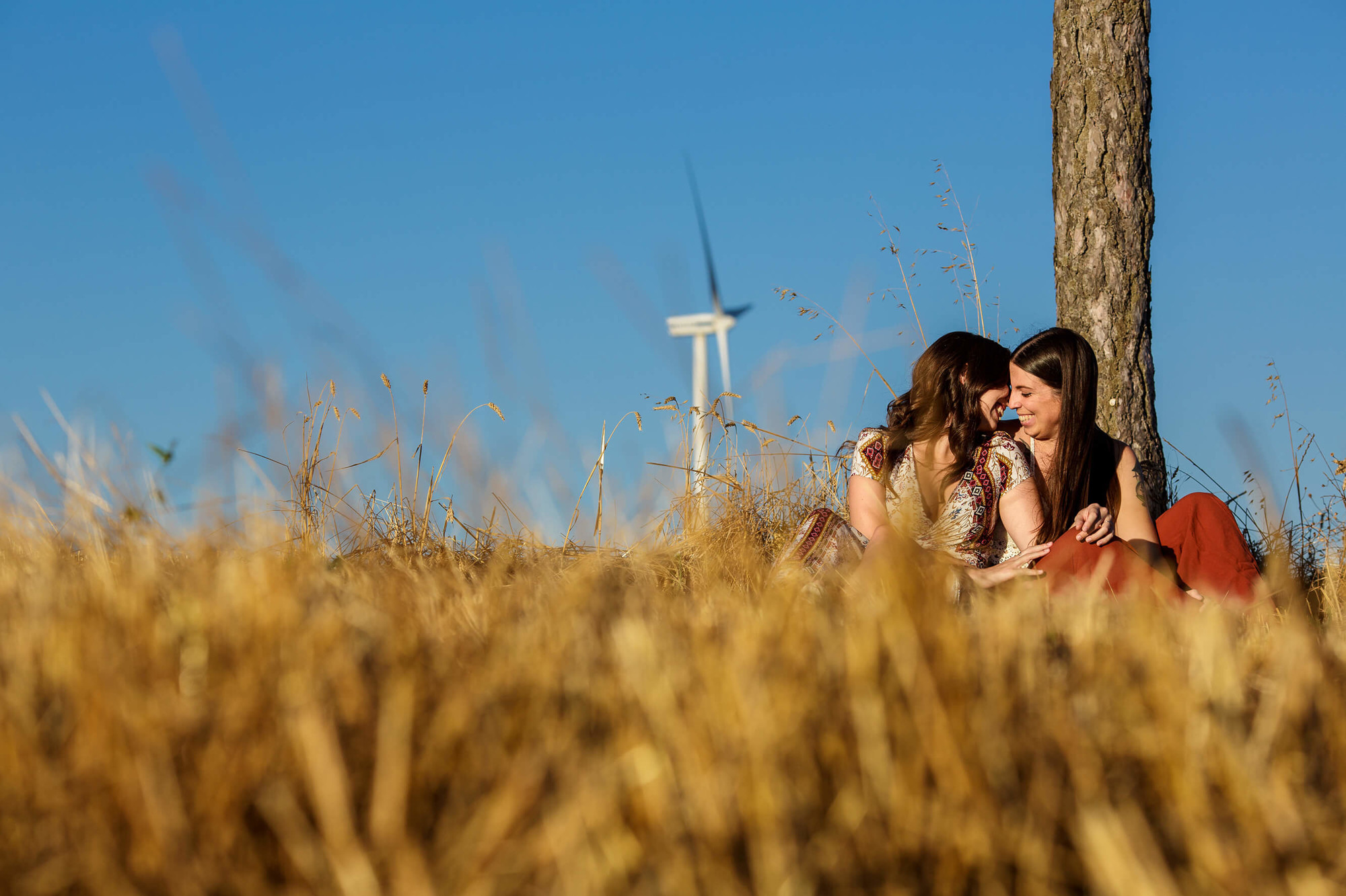 Preboda noies lgtbiq a la muntanya molins de vent