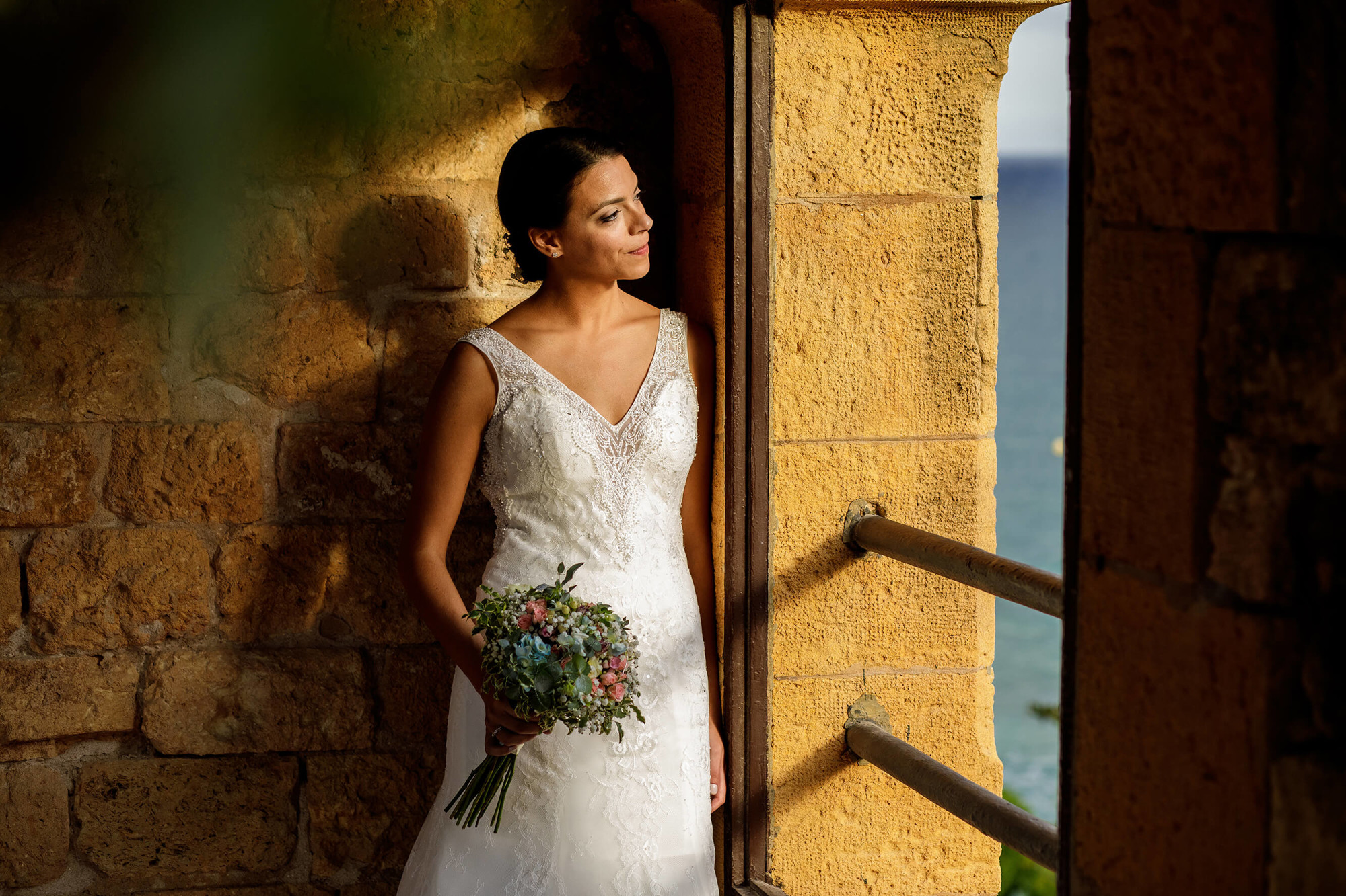 Casament davant del mar a Castell de Tamarit.