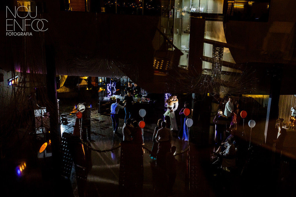 Nou Enfoc fotògrafs de boda de Vilafranca del Penedès a Barcelona - boda-a-hotel-mastinell-fiesta-en-el-hotel.jpg