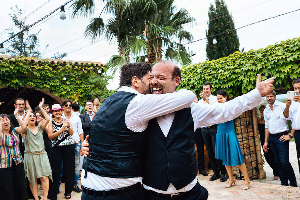 Nou Enfoc fotògrafs de boda de Vilafranca del Penedès a Barcelona - nuvis-ballant-a-la-boda.jpg