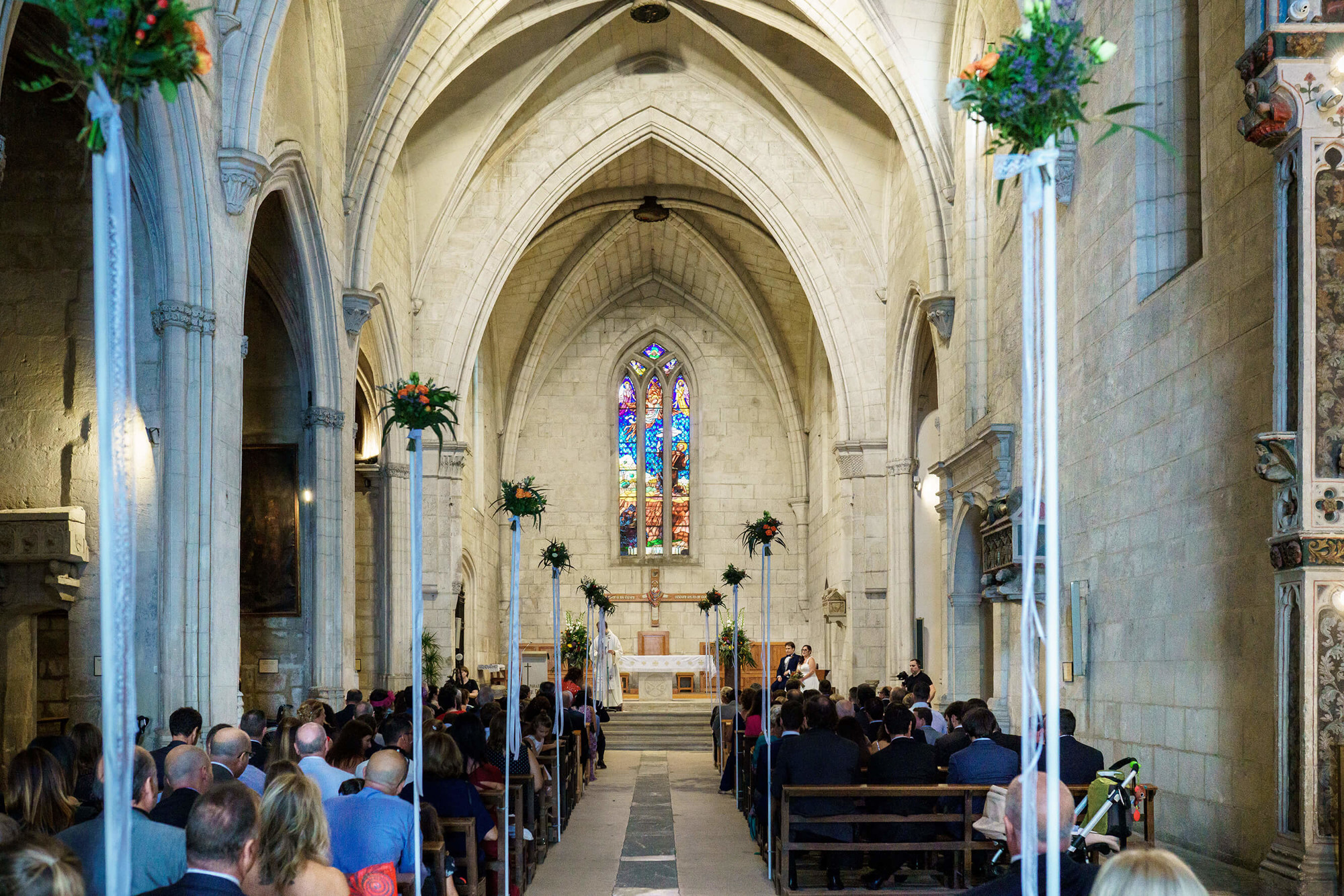 Vista de l'església de Sant Francesc a Vilafranca del Penedès el dia del casament.