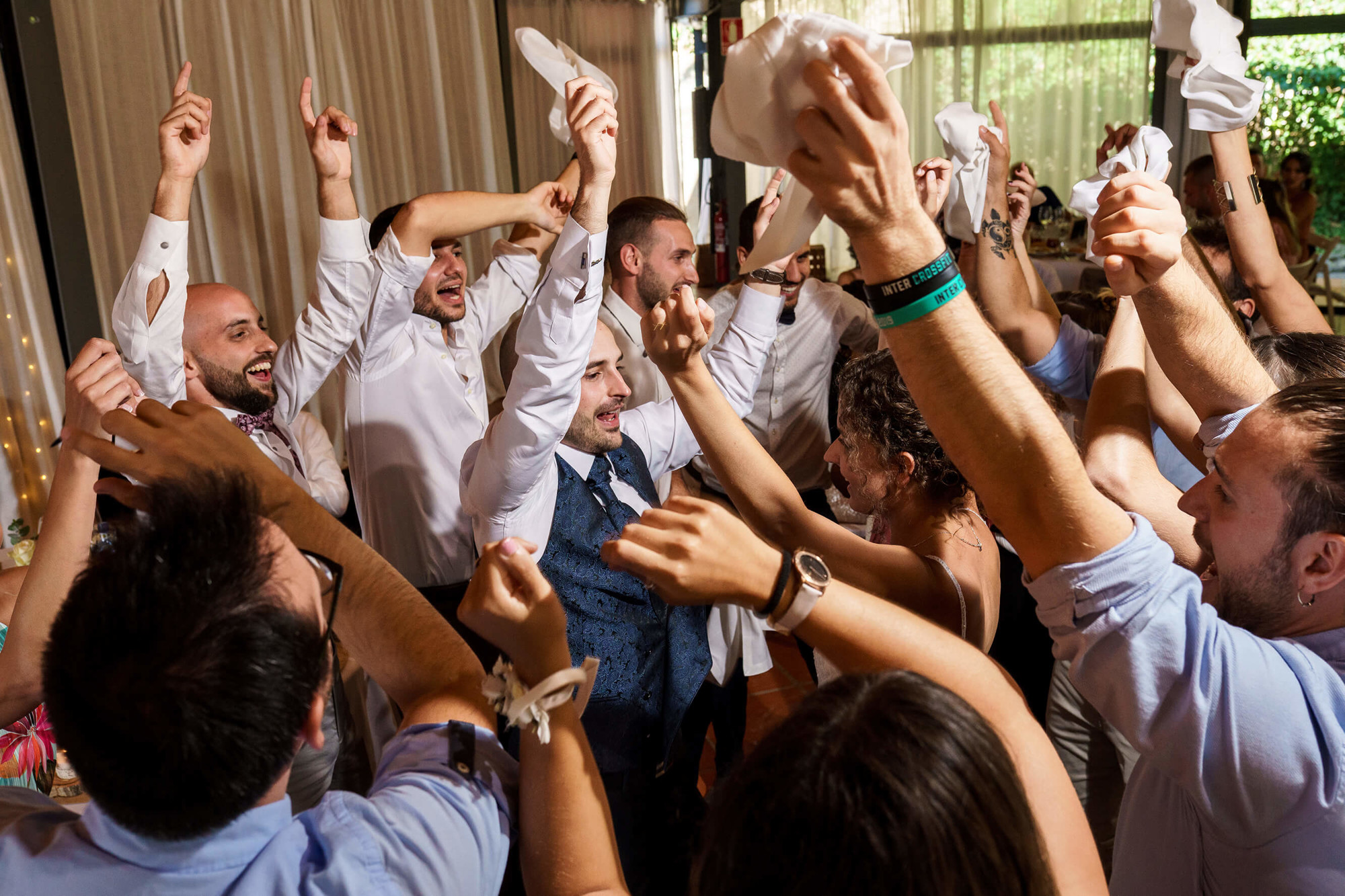 Fiesta en la boda en Masia Papiol al Penedès.