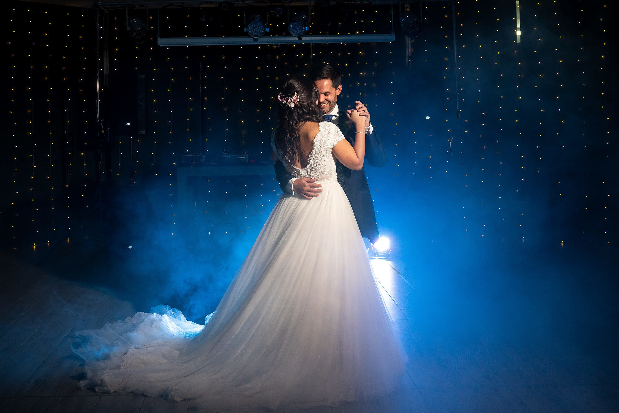 Primer baile de los novios en la boda en Heretat Sabartés.