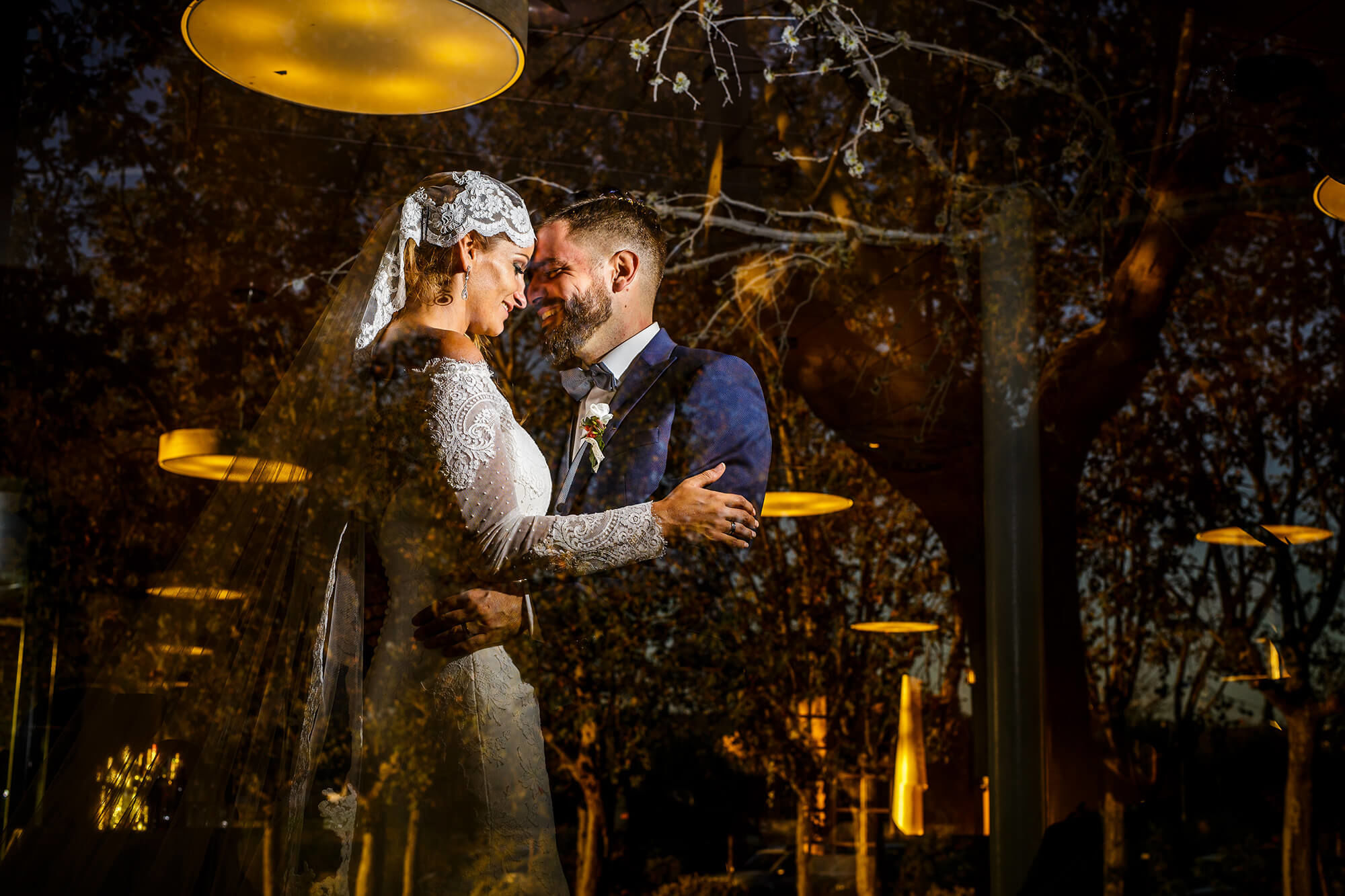 boda masia torre del gall novios Novios en la boda en la masía la Torre del Gall.