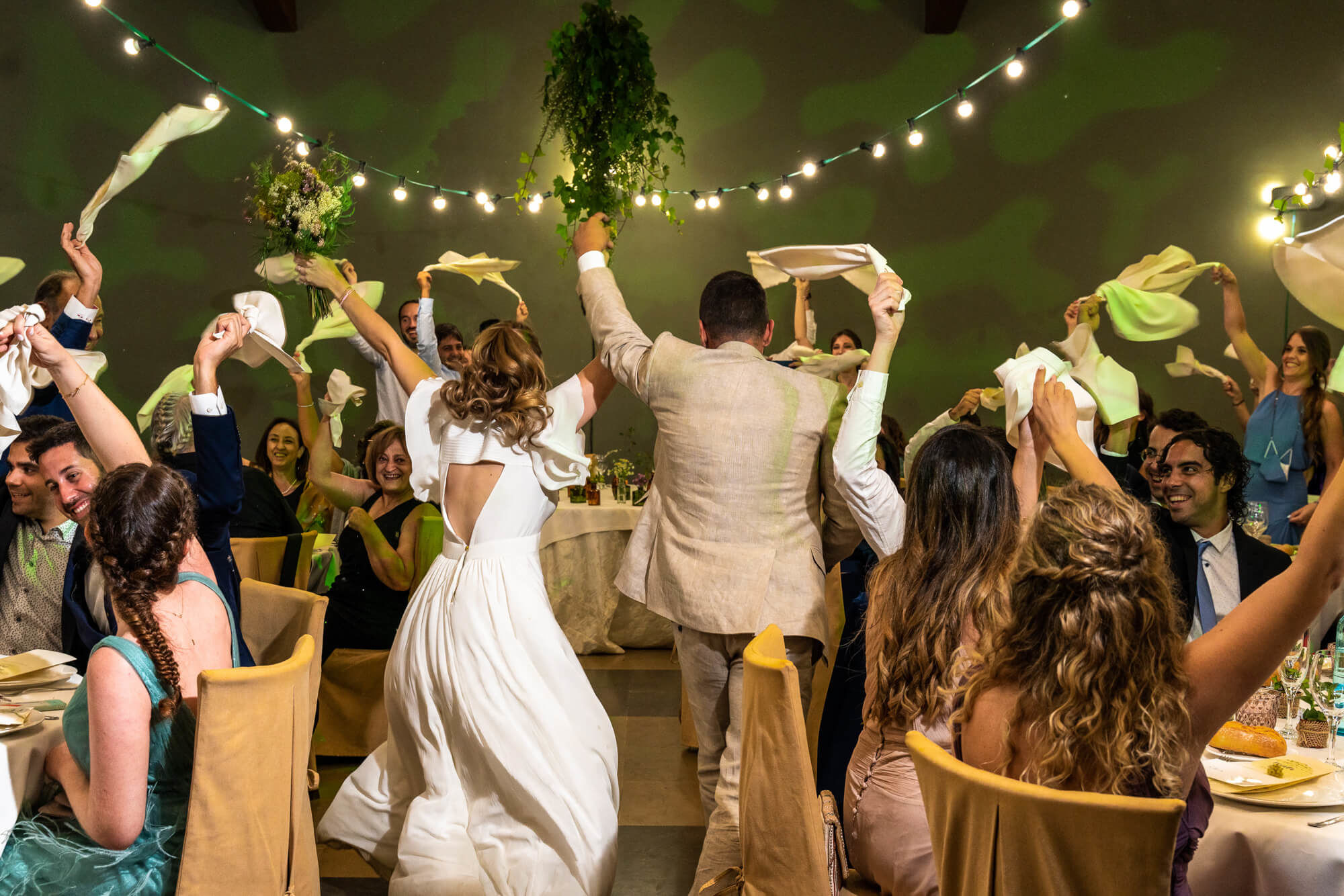 Entrada diferent i sorprenent a la boda al Mas dels Vivencs.