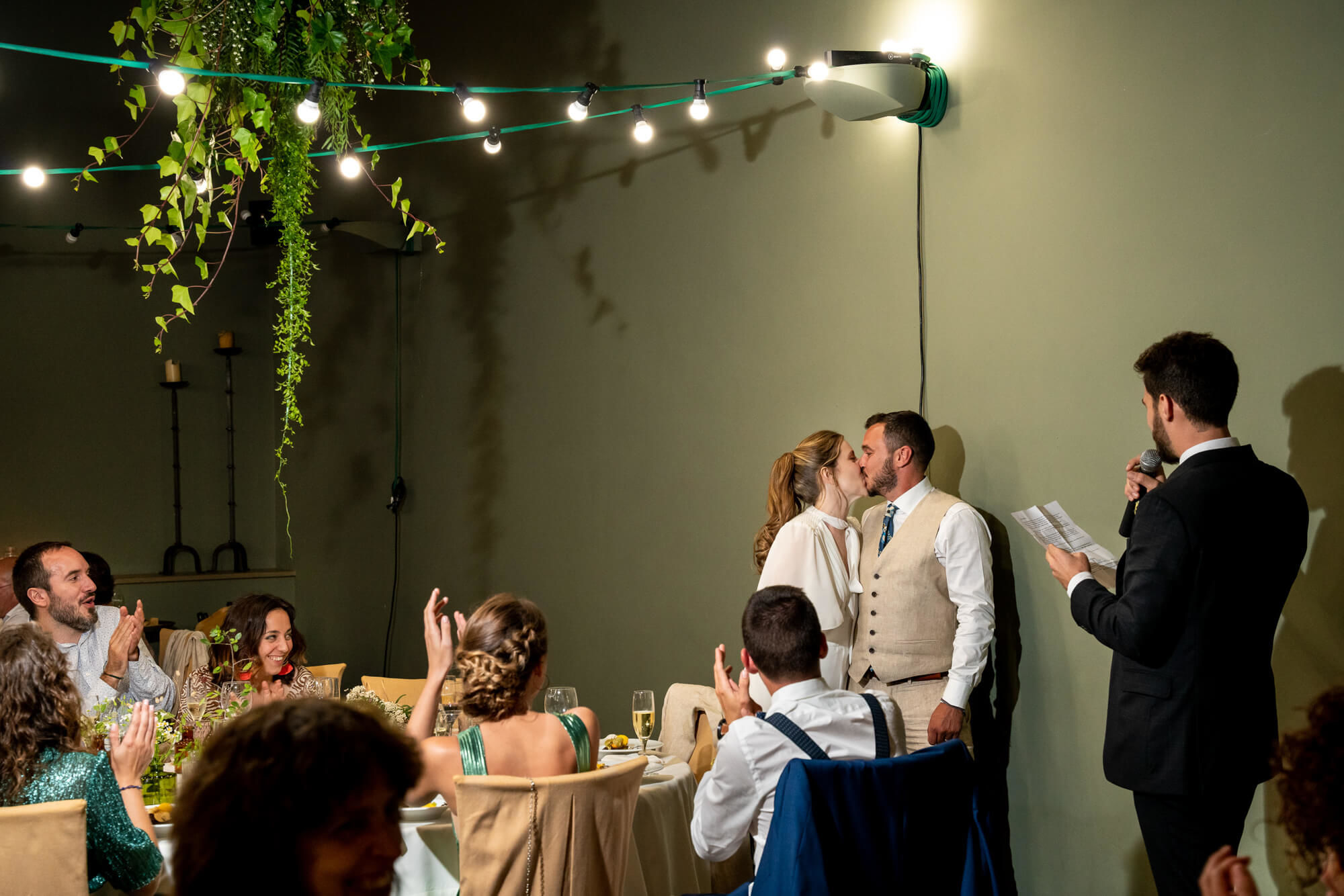 Fotògrafs boda a Mas dels Vivencs pim53 Parlaments al casament al Mas dels Vivencs.