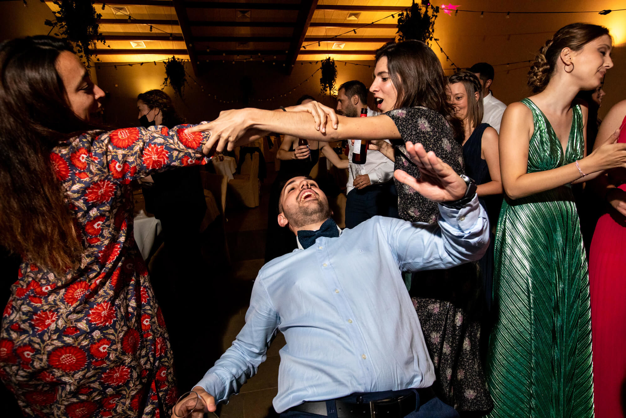 Fotògrafs boda a Mas dels Vivencs pim68 Festassa al casament al Mas dels Vivencs.